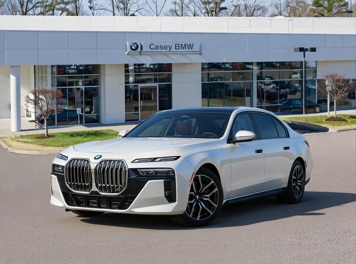 2026 BMW 7 Series 760i xDrive Sedan's photo