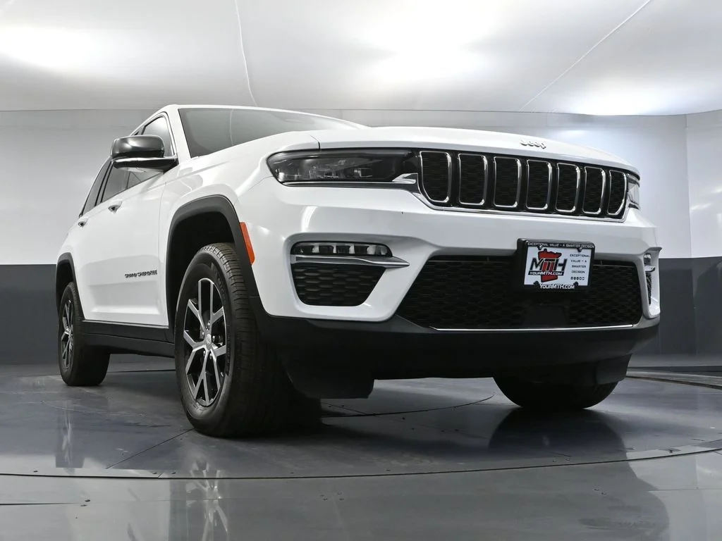 Certified Used 2024 White/off-white Jeep Limited image 52