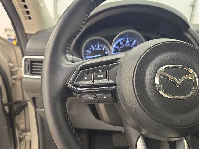 Used 2025 Platinum Mazda 2.5 S Select Package image 29