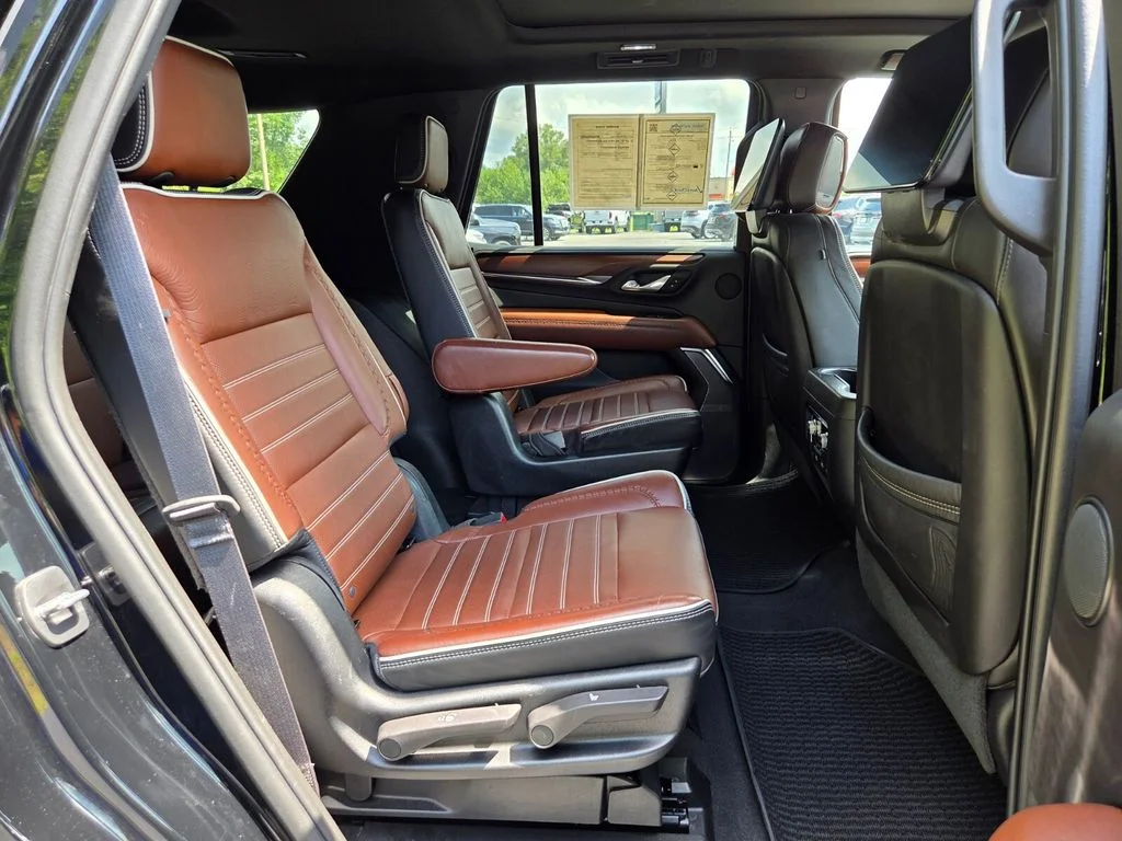 Used 2023 Black GMC Denali Ultimate image 29