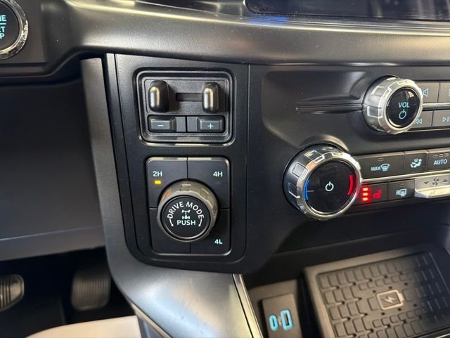 Used 2024 Black Ford XLT image 29