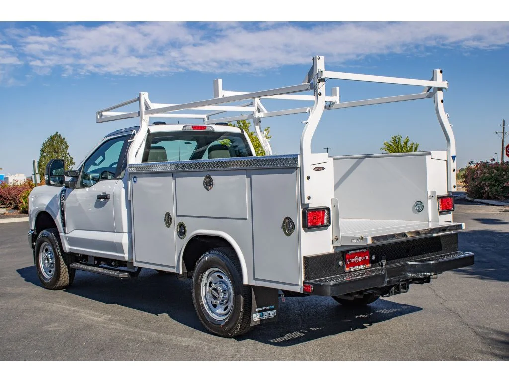 New 2026 OXFORD WHITE Ford XL image 9