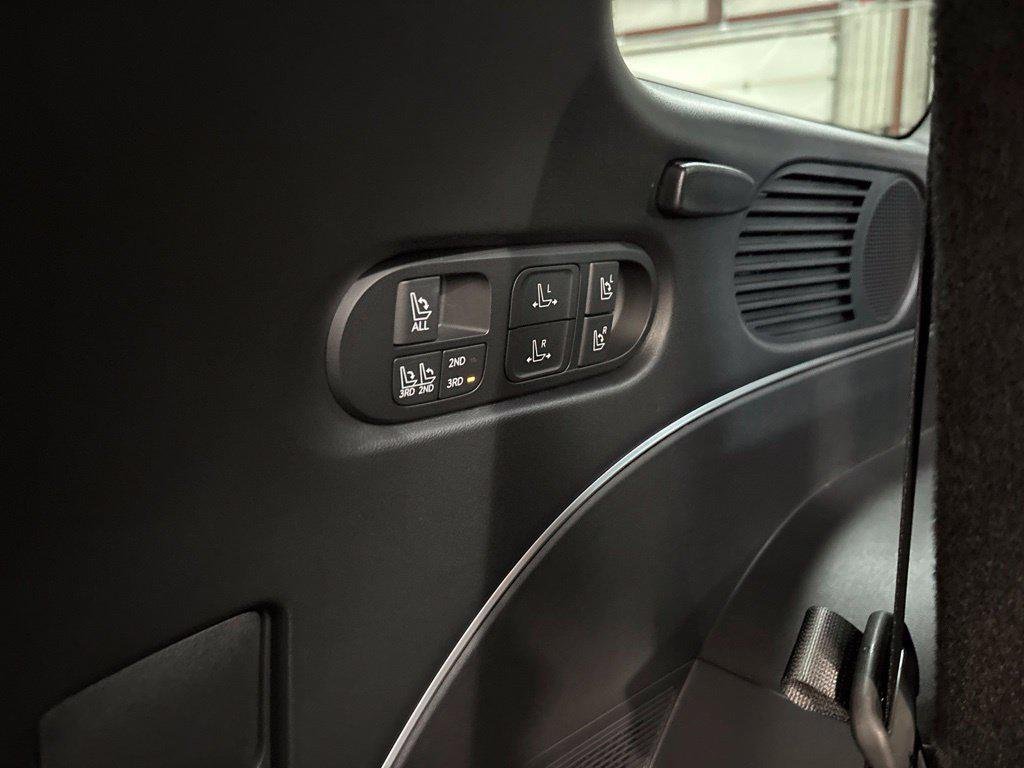 New 2026 Silver Hyundai Calligraphy AWD image 14