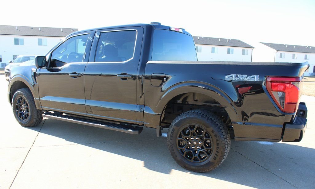 Used 2024  Ford XLT image 15