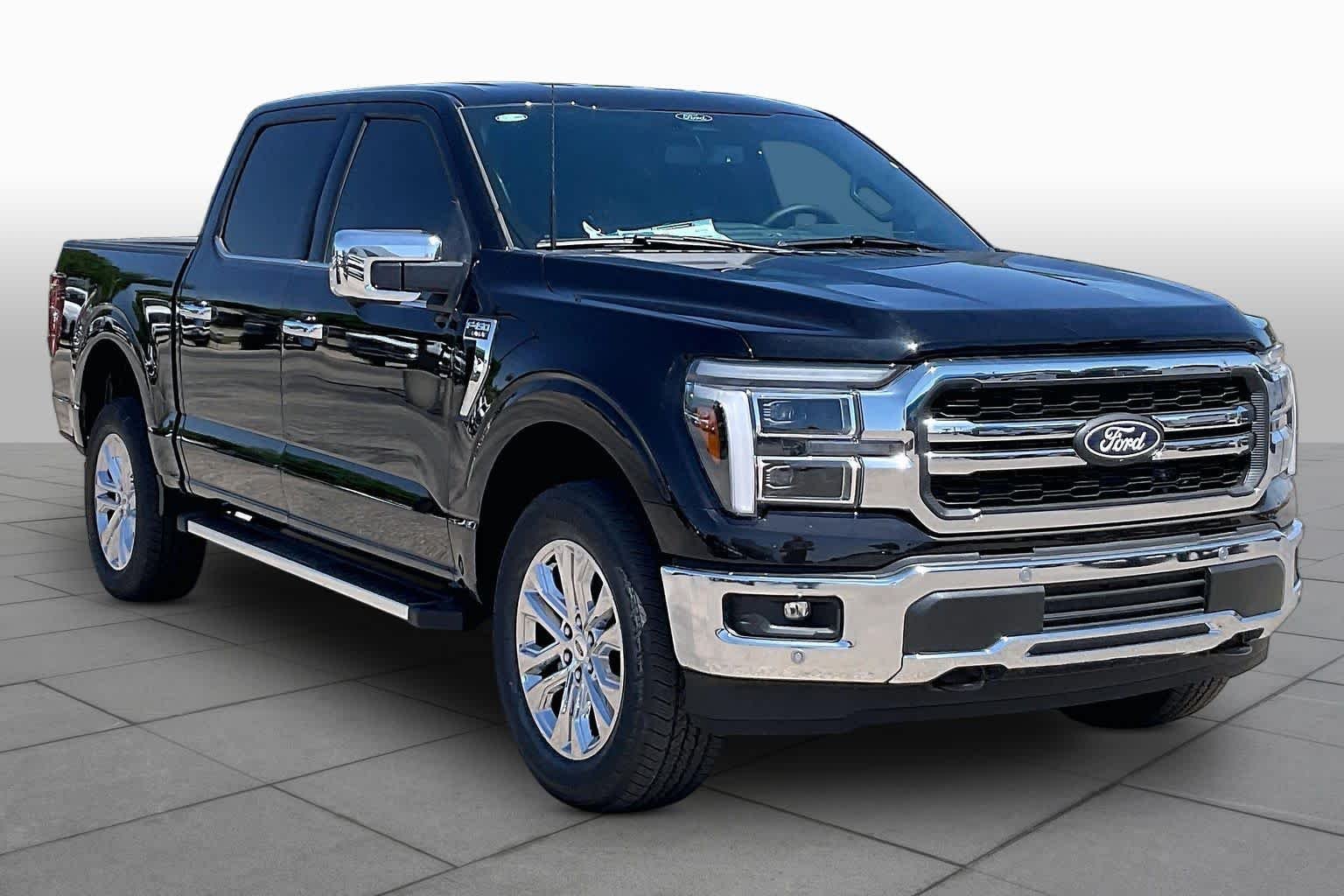 New 2026 BLACK Ford LARIAT image 2
