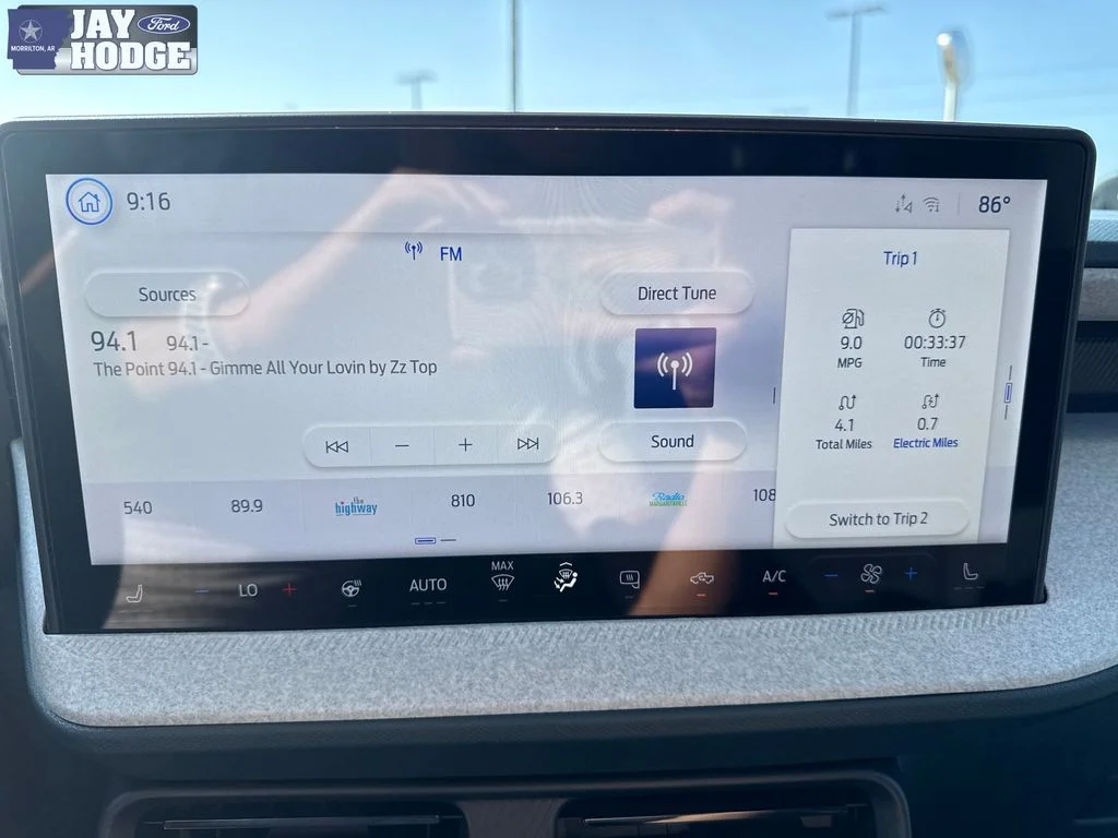 New 2026 Oxford White Ford XLT image 16