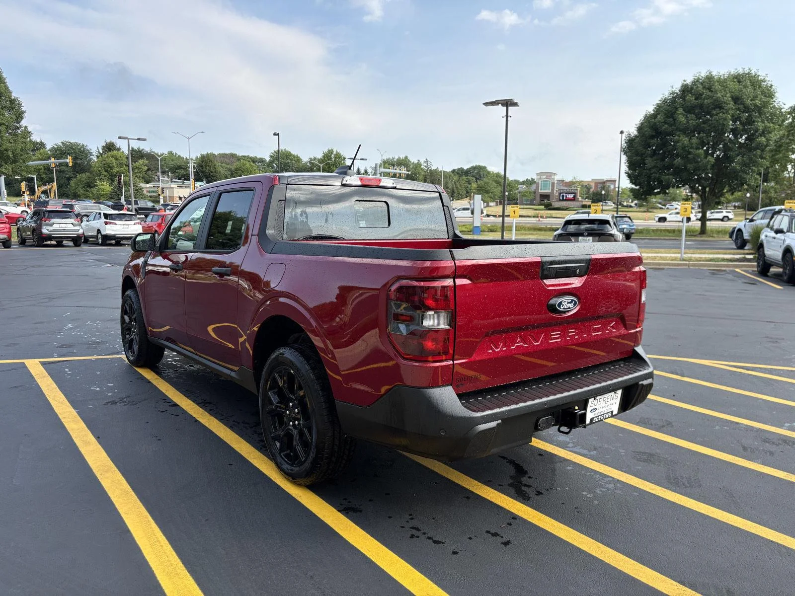 New 2026 Ruby Red Metallic Tinted Clearcoat Ford XLT image 4