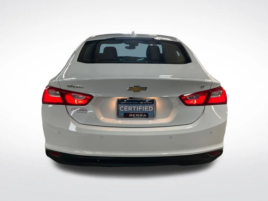 Used 2025 White Chevrolet LT image 4