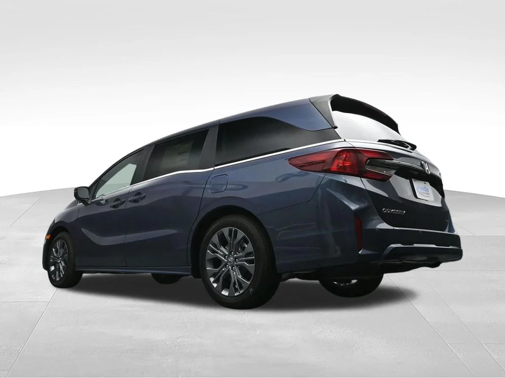 New 2026 Smoke Blue Pearl Honda Touring image 21