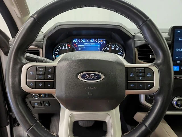 Used 2024 White Ford Limited image 21