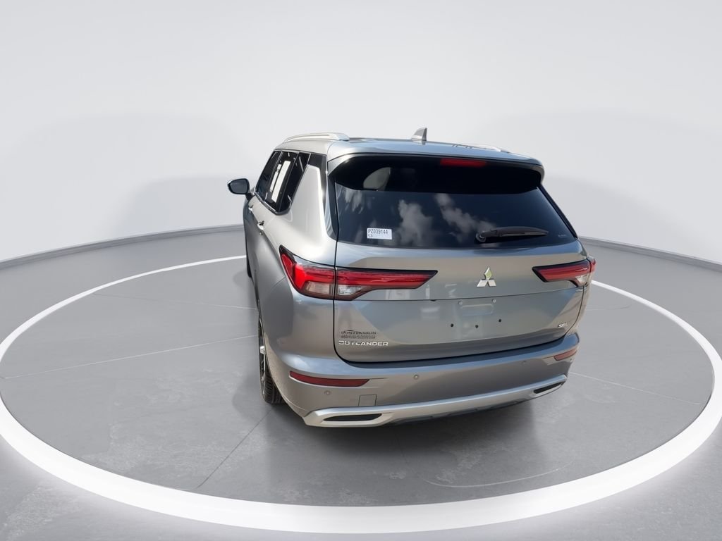 Certified Used 2023 Gray Mitsubishi SEL image 7