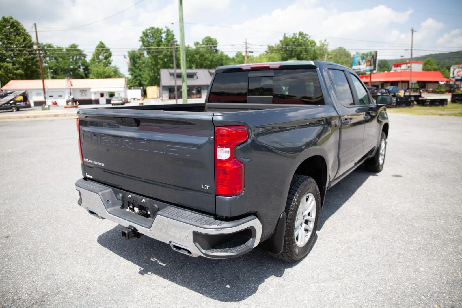 Used 2021 Shadow Gray Metallic Chevrolet LT image 5