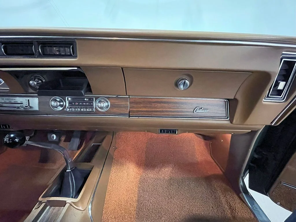 Used 1972  Oldsmobile  image 70