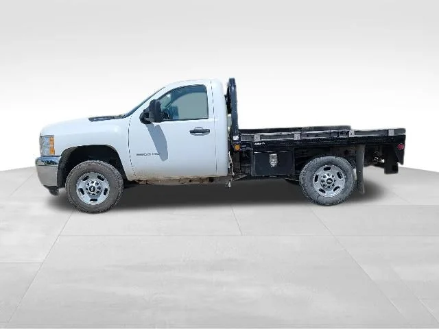 Used 2014 White Chevrolet Work Truck image 6