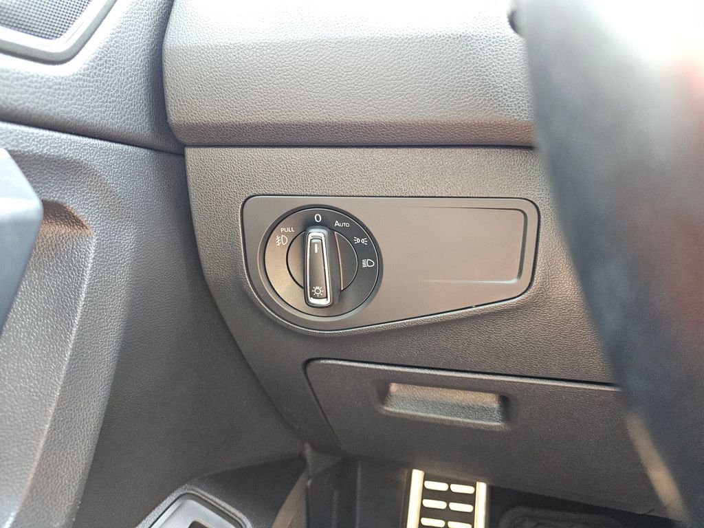 2021 Volkswagen Tiguan SEL Premium R-Line - Photo 34