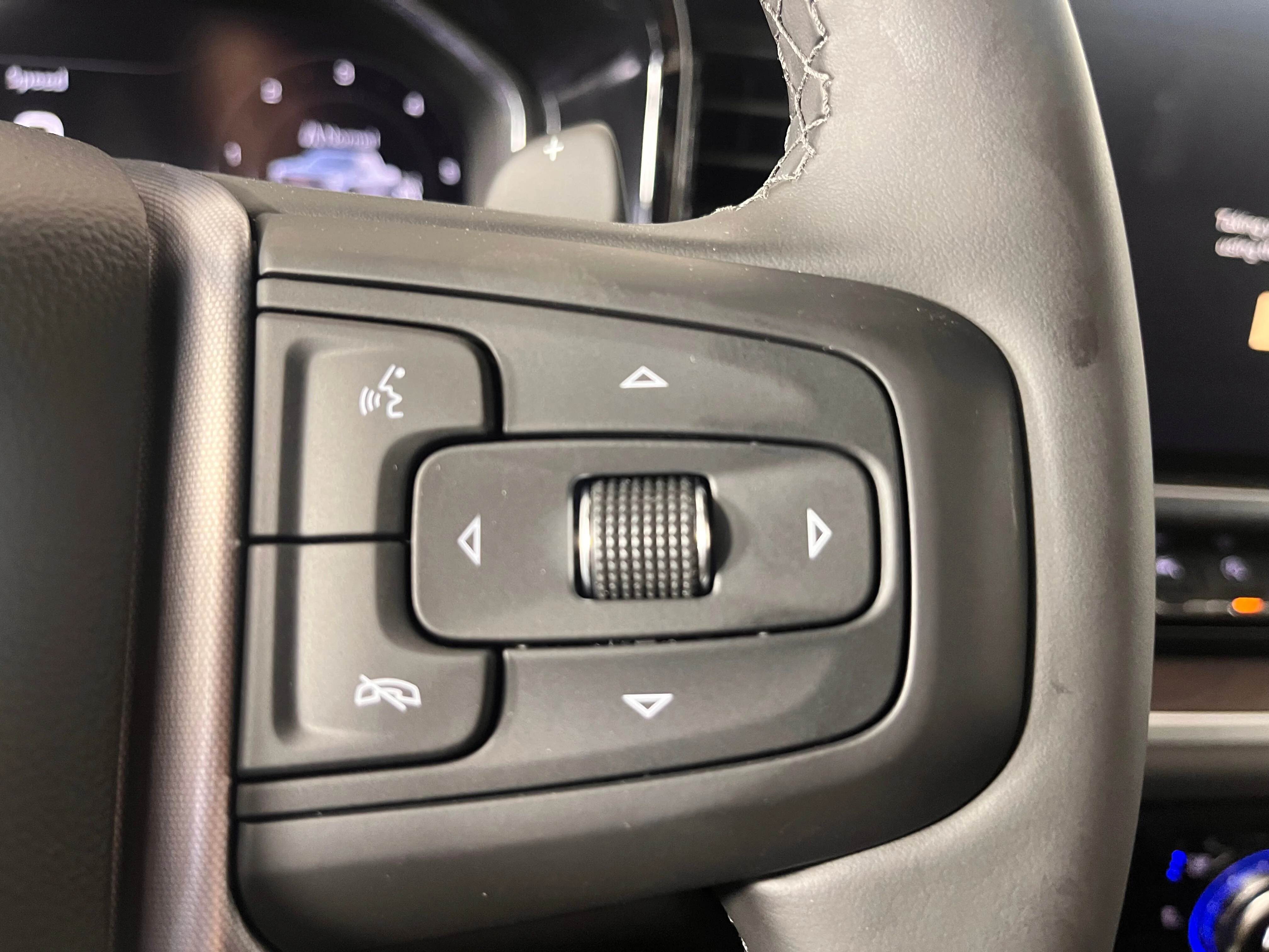 2026 GMC Sierra 1500 SLT - Photo 17