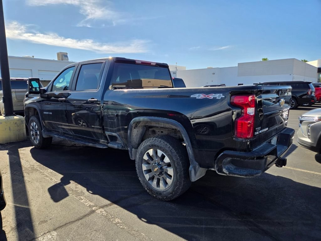 Used 2022 BLACK Chevrolet Custom image 2