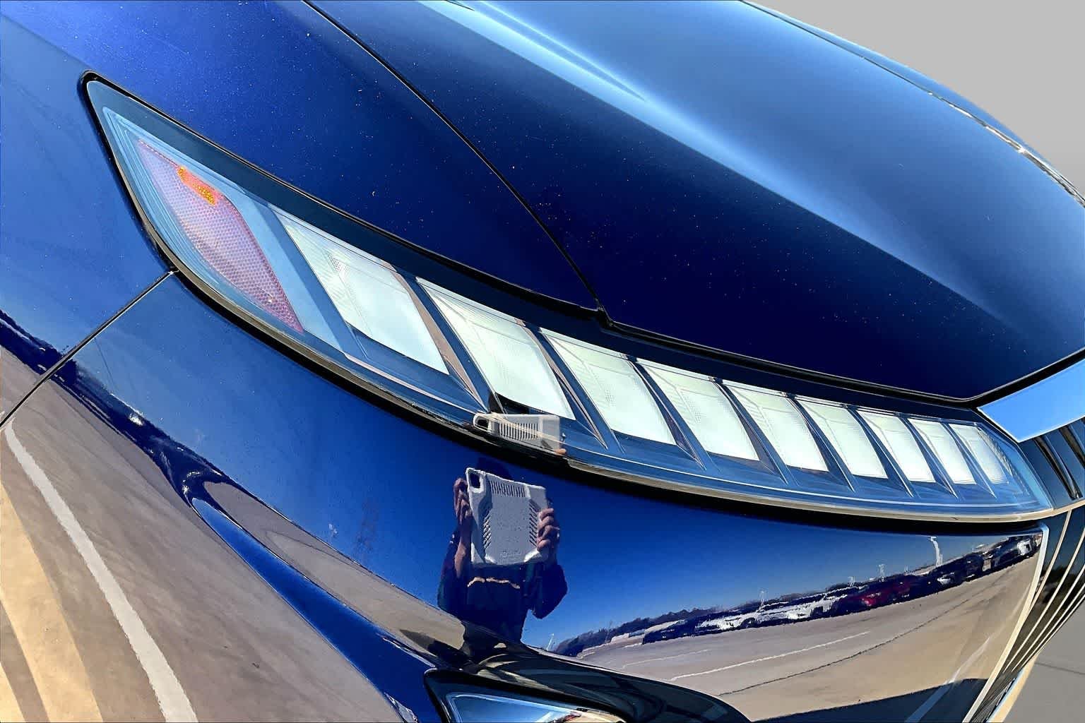 Used 2025 Grand Blue INFINITI LUXE image 39