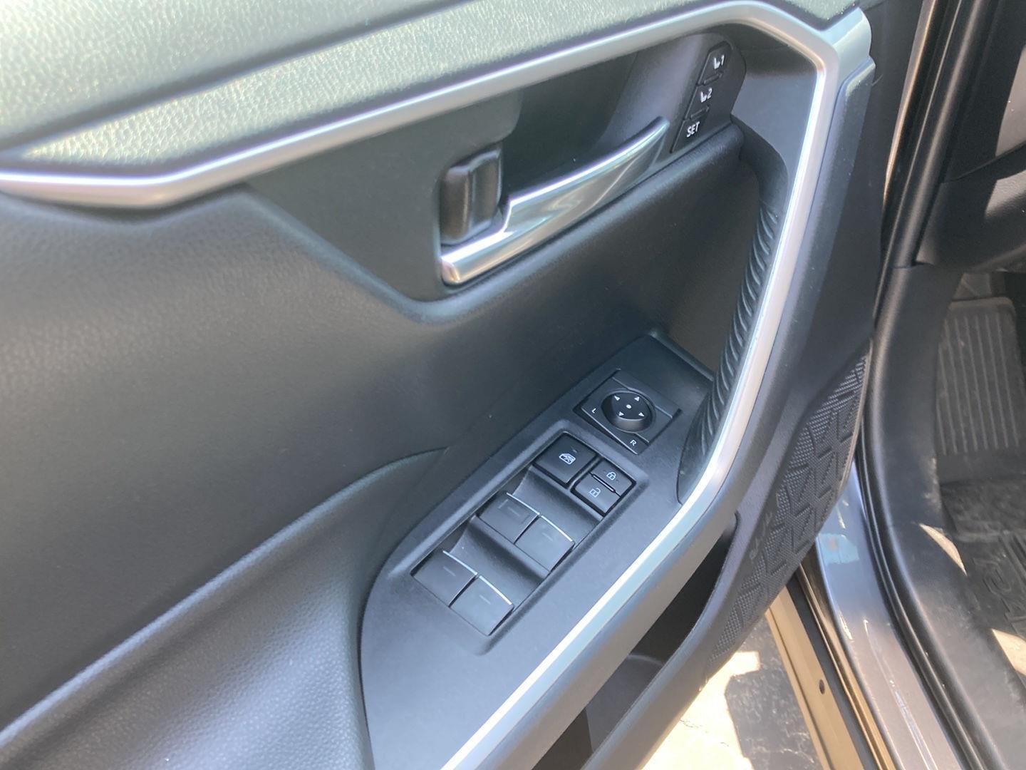 Used 2022 Magnetic Gray Metallic Toyota XLE Premium image 12