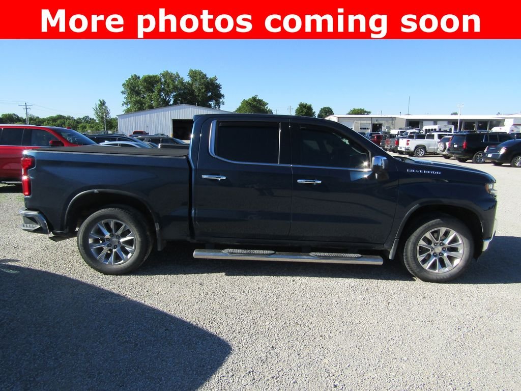 Used 2020 Blue Chevrolet LTZ image 6