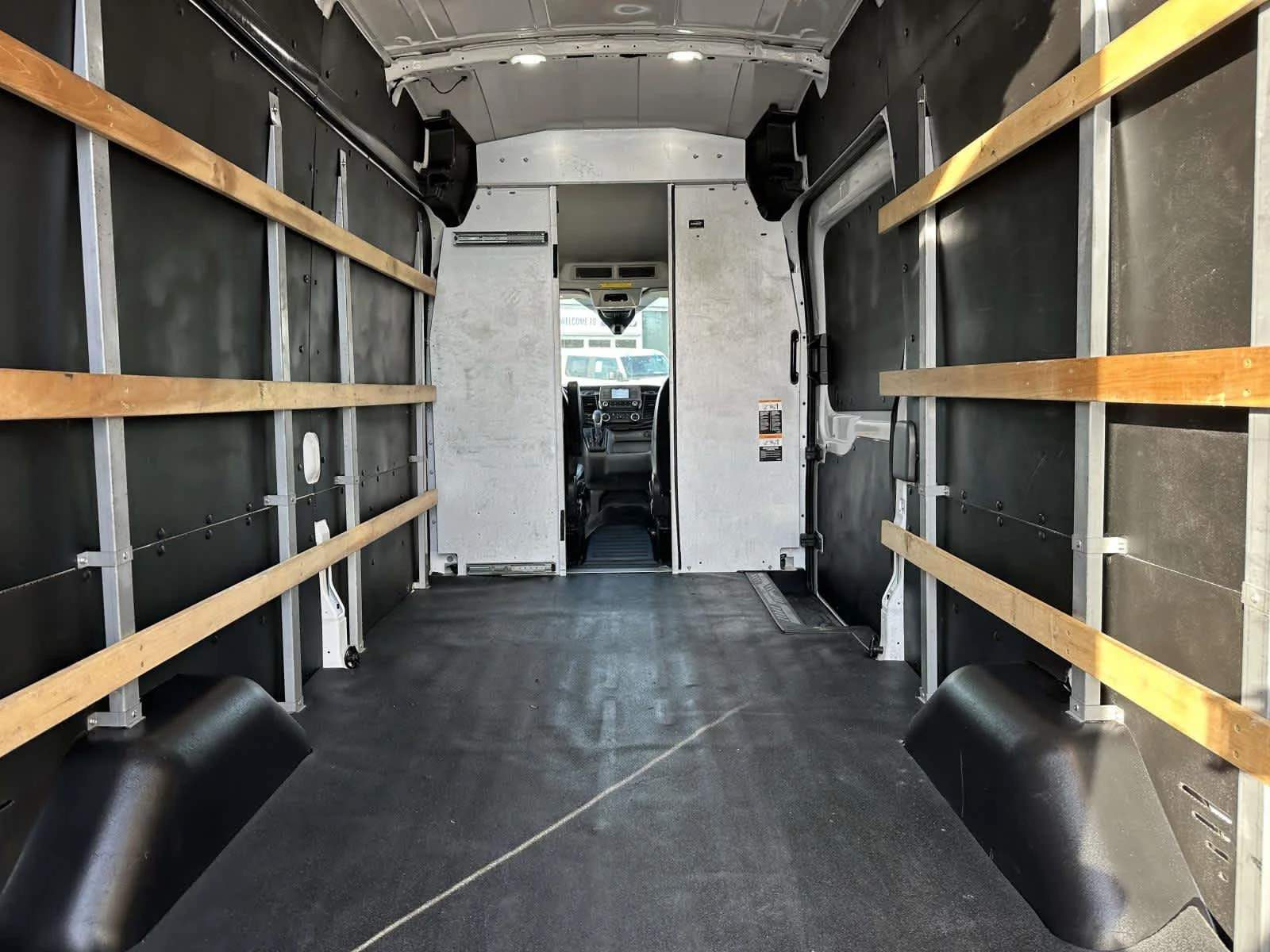 Used 2023 Oxford White Ford  image 21