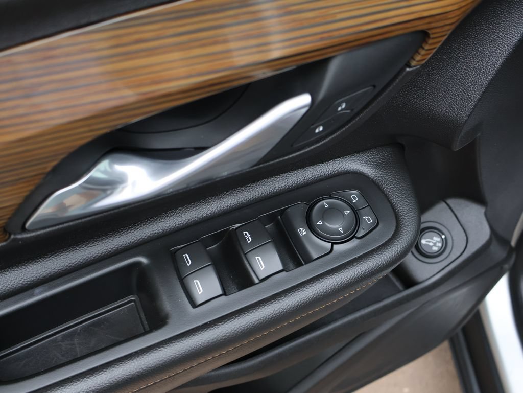 Used 2018 QUICKSILVER METALLIC GMC SLE image 38