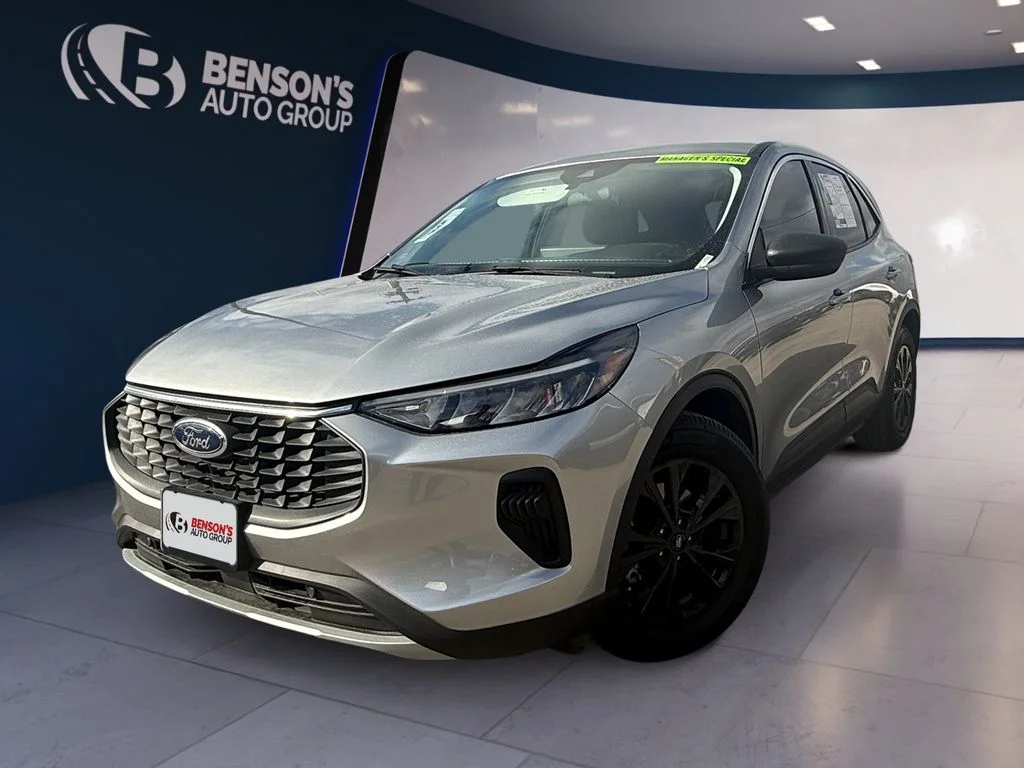 Used 2023 Silver Ford Active image 1