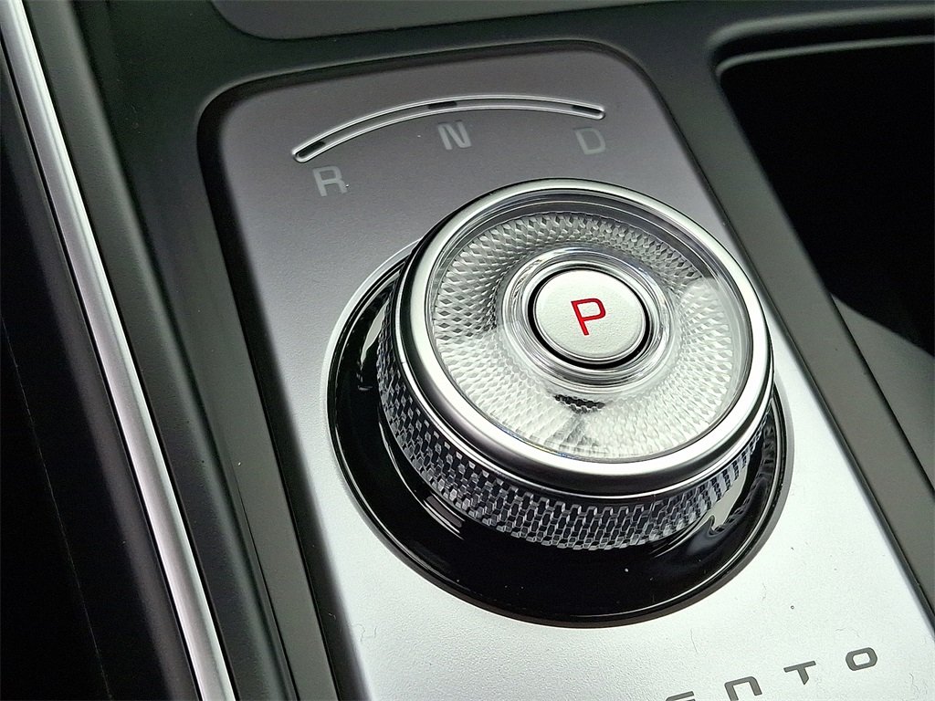 2026 Kia Sorento Hybrid EX photo 4