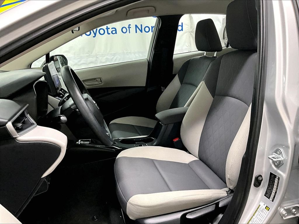 Used 2023 Silver Toyota LE image 10
