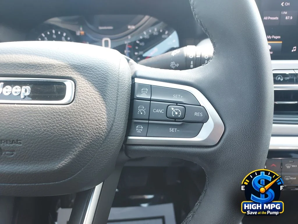 2025 Jeep Compass Limited - Photo 17