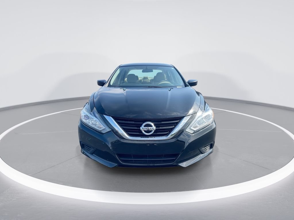Used 2017 Black Nissan 2.5 S image 3