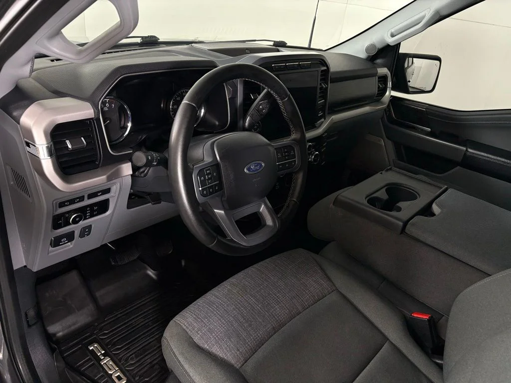 Used 2023 Gray Ford XLT image 18