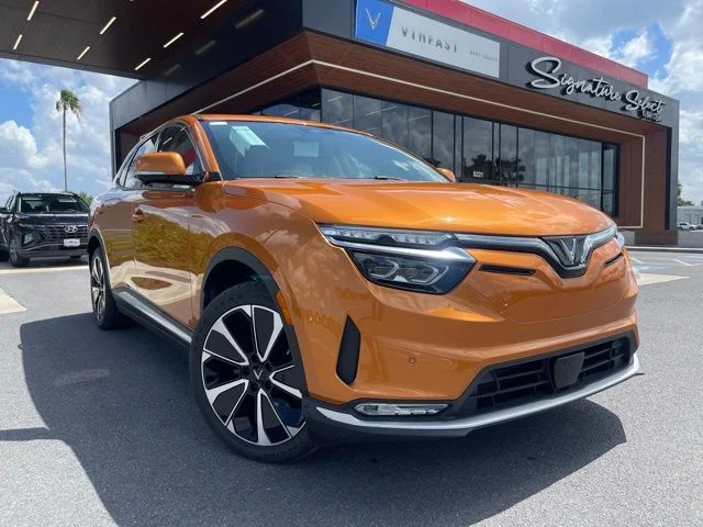 2025 VinFast VF 8 Plus