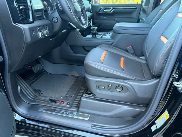 New 2026 Onyx Black GMC AT4 image 9