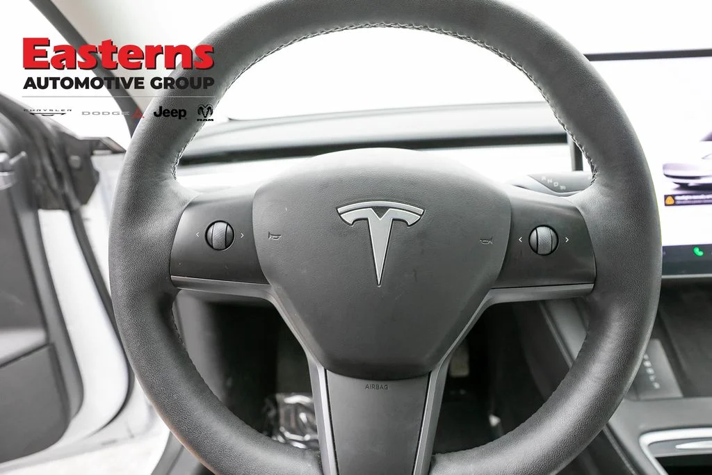 Used 2023 White Tesla Base image 12