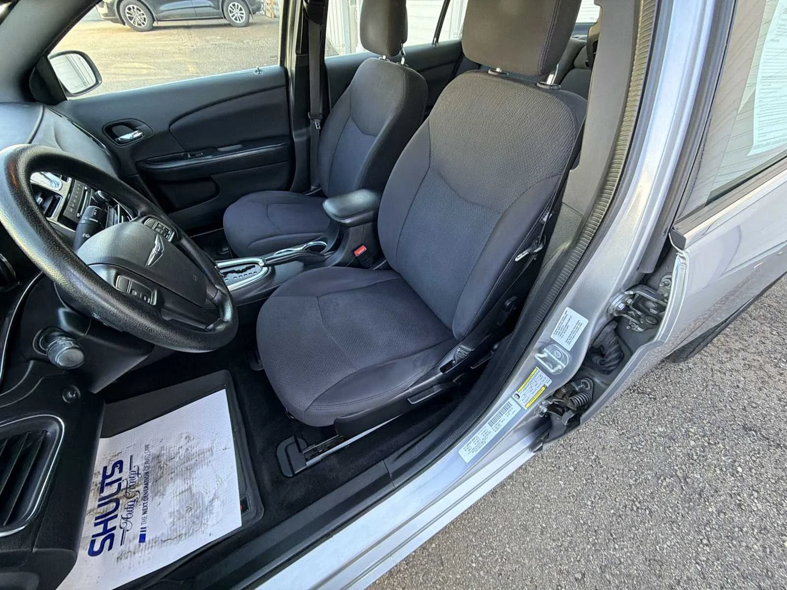 Used 2014 Billet Silver Metallic Clearcoat Chrysler LX image 13