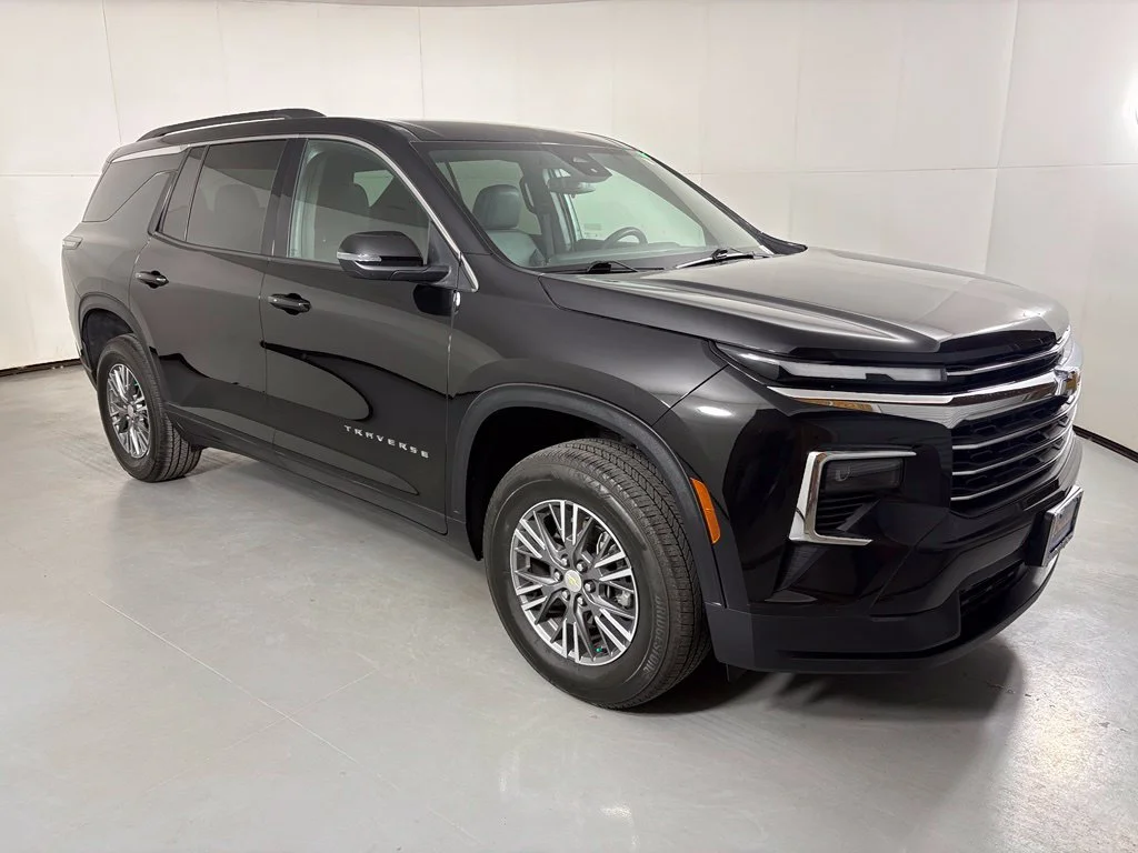 Used 2025 Black Chevrolet LT image 2
