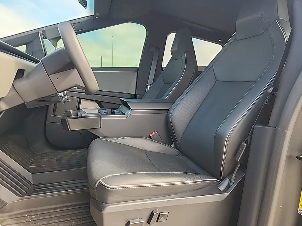 Used 2024 Tesla Cybertruck Base with VIN 7G2CEHED1RA023532 for sale in Tampa, FL