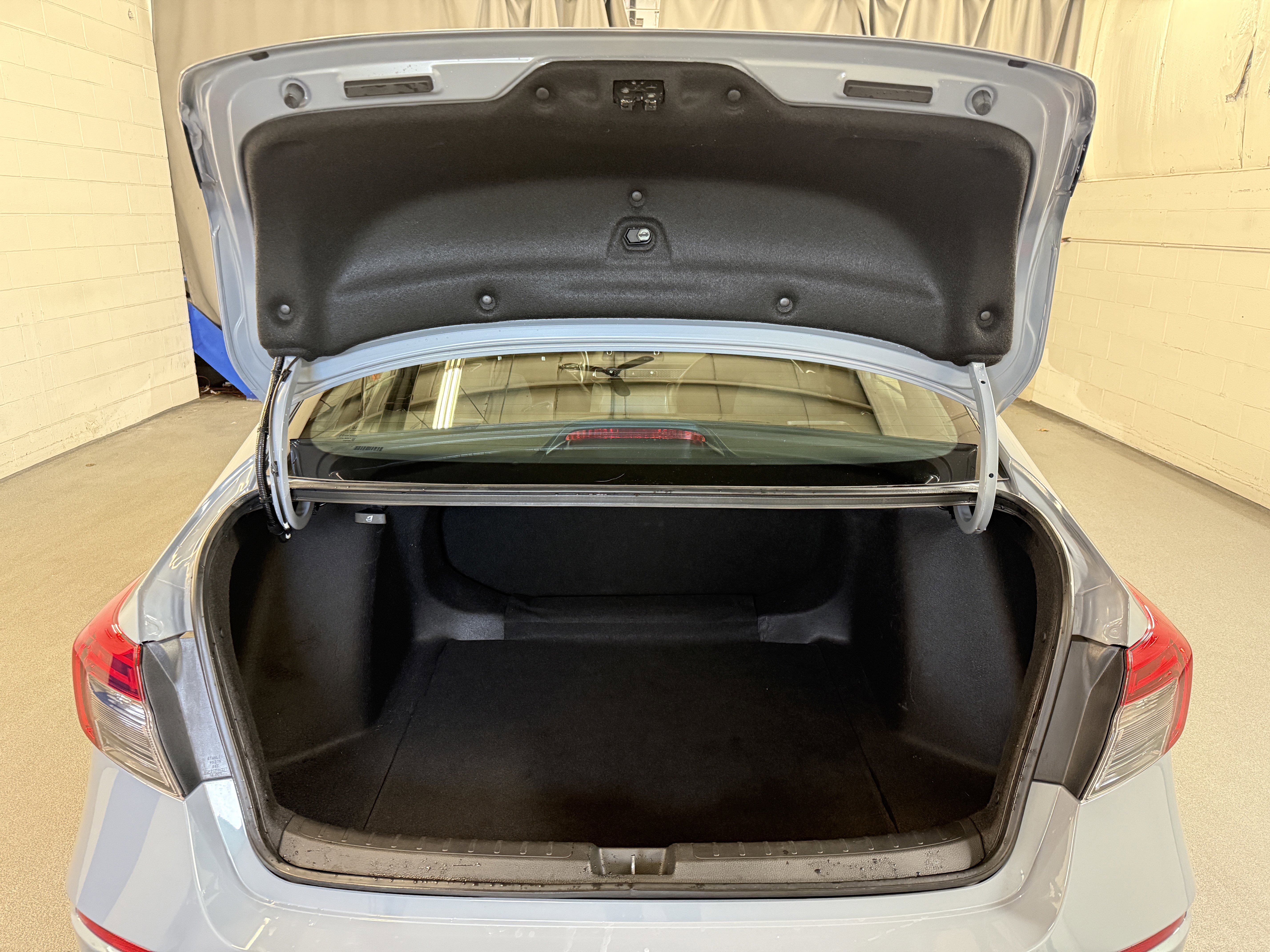 Used 2023 Sonic Gray Pearl Honda Sport image 8