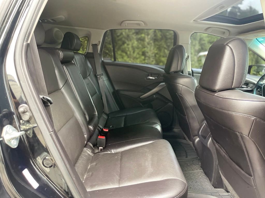 Used 2015  Acura Technology Package image 23