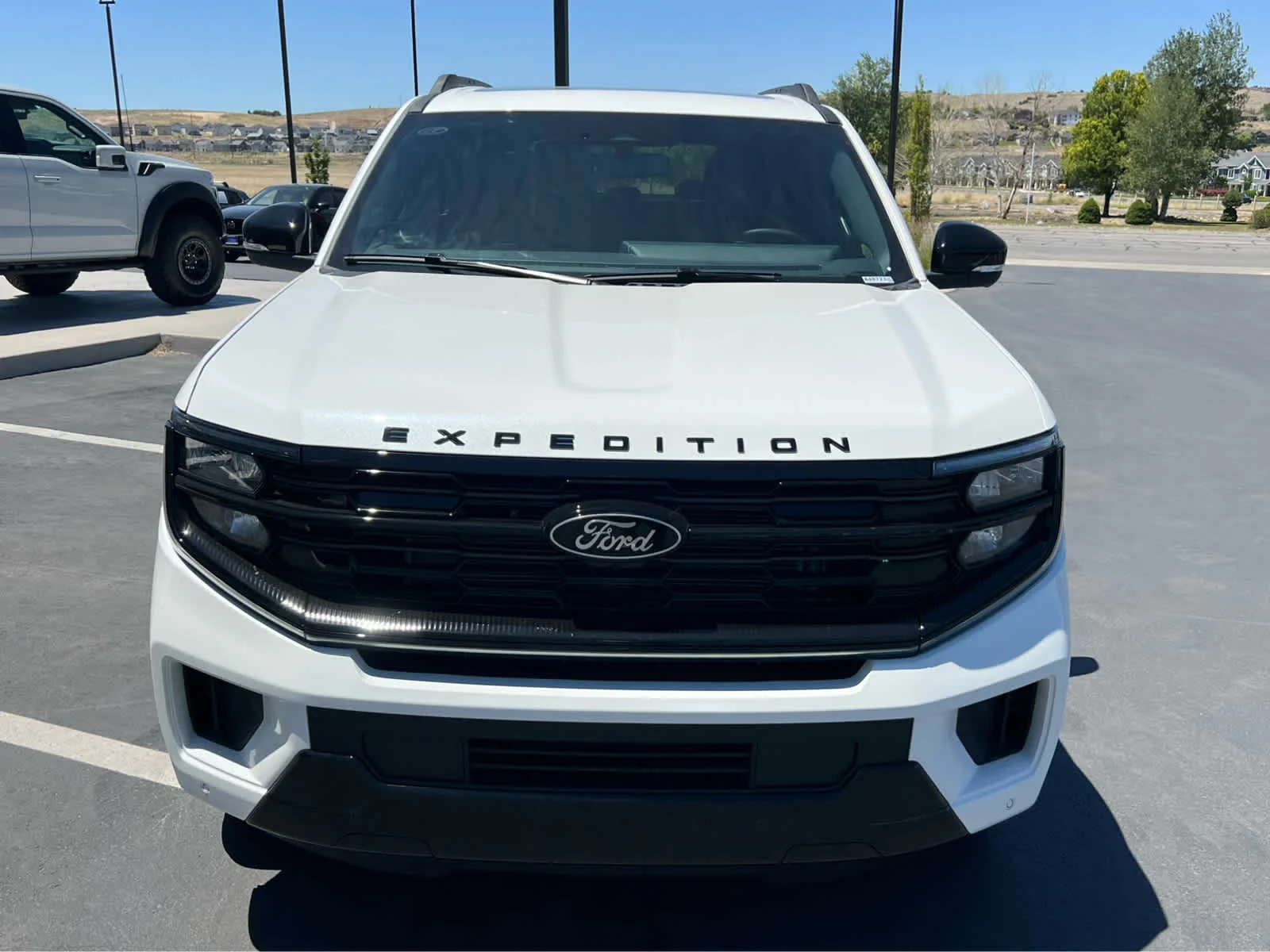 New 2026 Star White Metallic Tri-Coat Ford Platinum® image 3