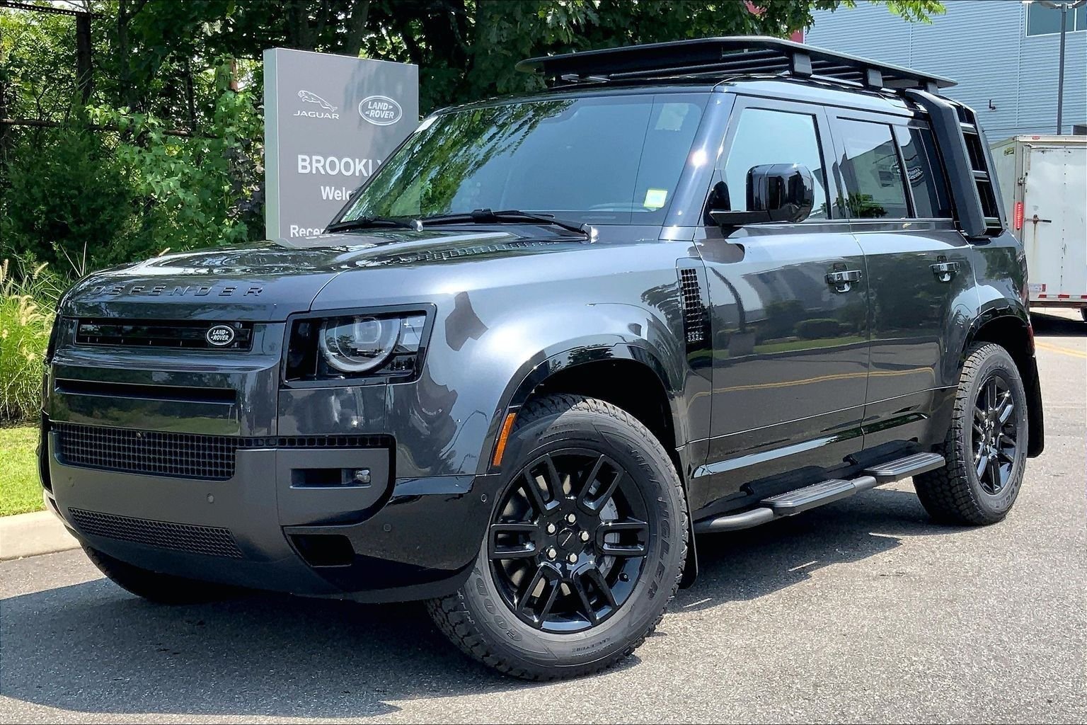 2026 Land Rover Defender 110