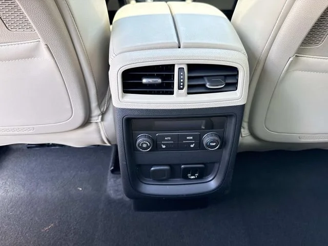 Used 2018 Red Buick Premium II image 19