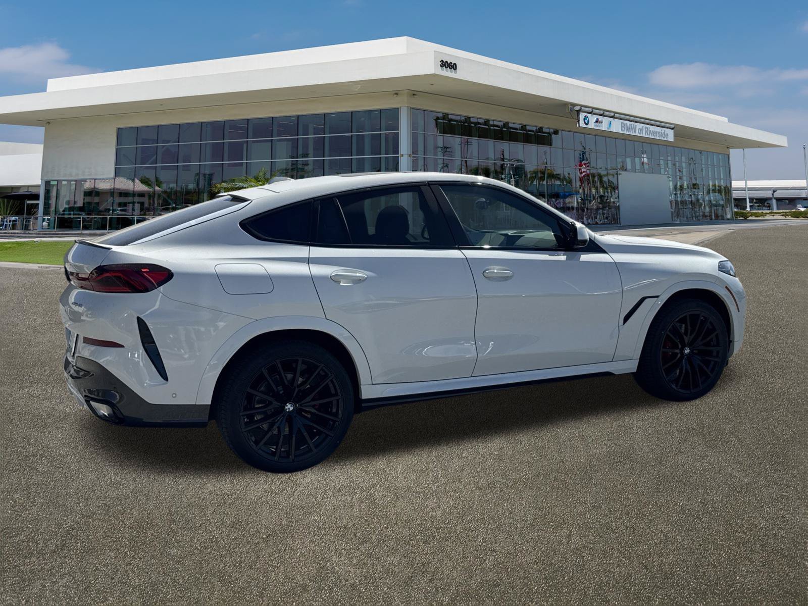New 2027 Alpine White BMW xDrive40i image 10