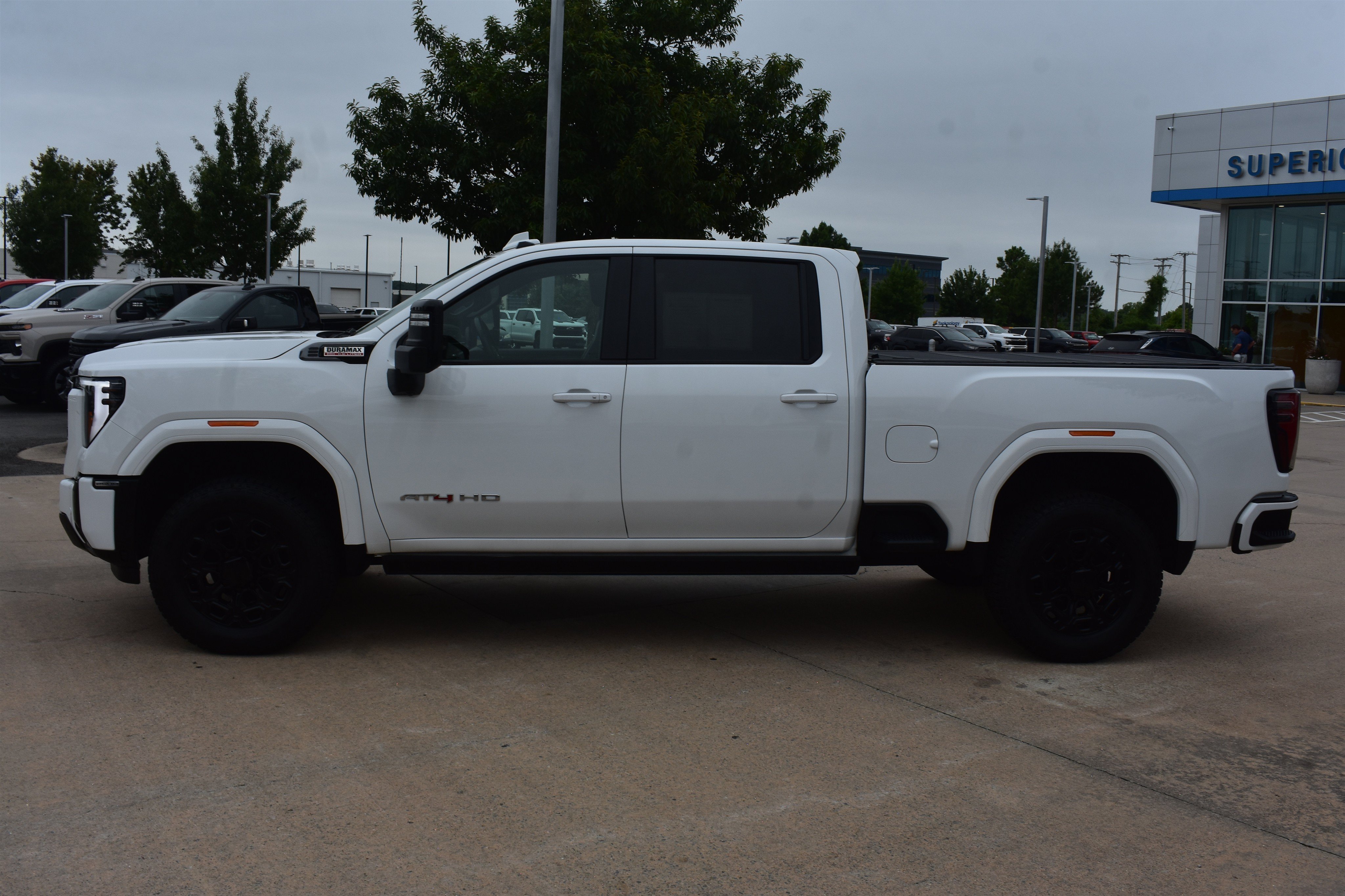 2024 GMC Sierra 2500HD AT4 - Photo 9