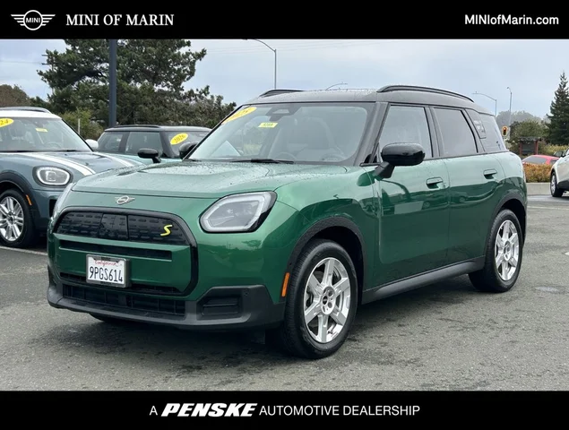 2025 MINI Cooper Countryman Signature Plus