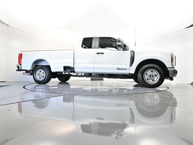 New 2026 Oxford White Ford F-350® XL image 33