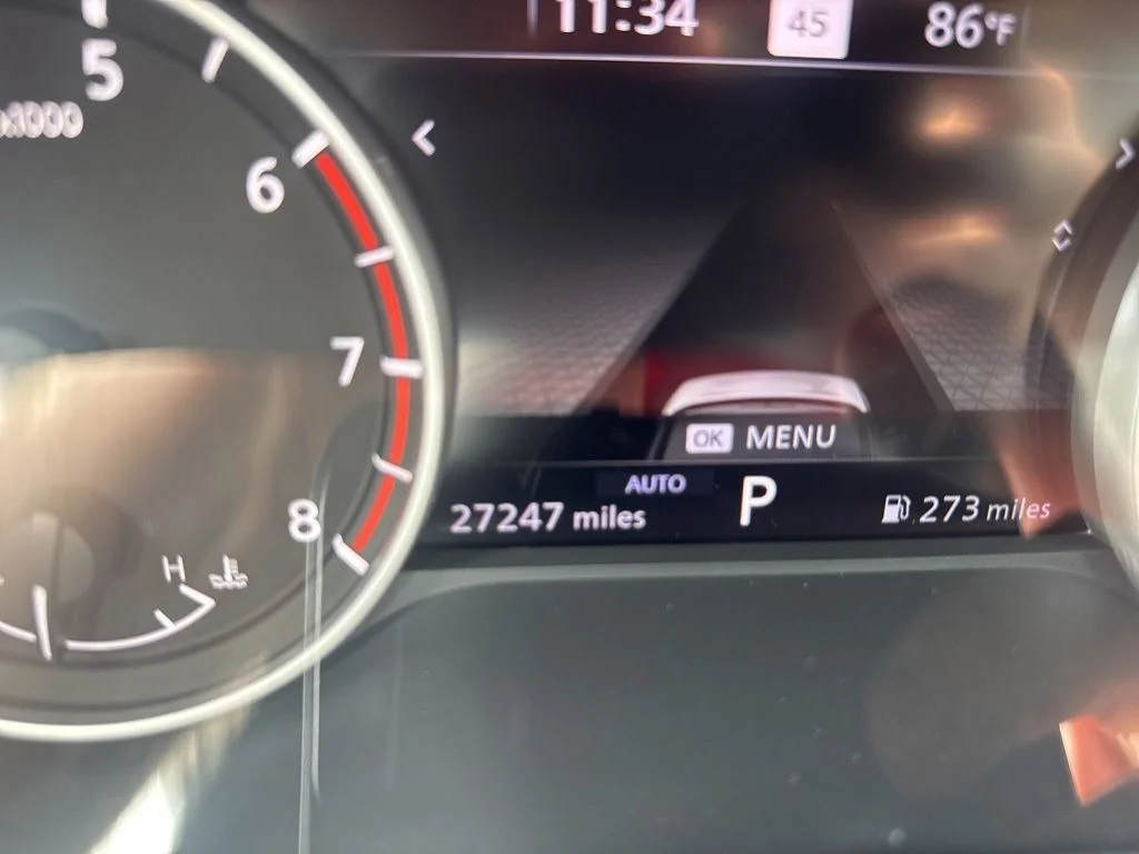 Used 2023 White Nissan SL image 24