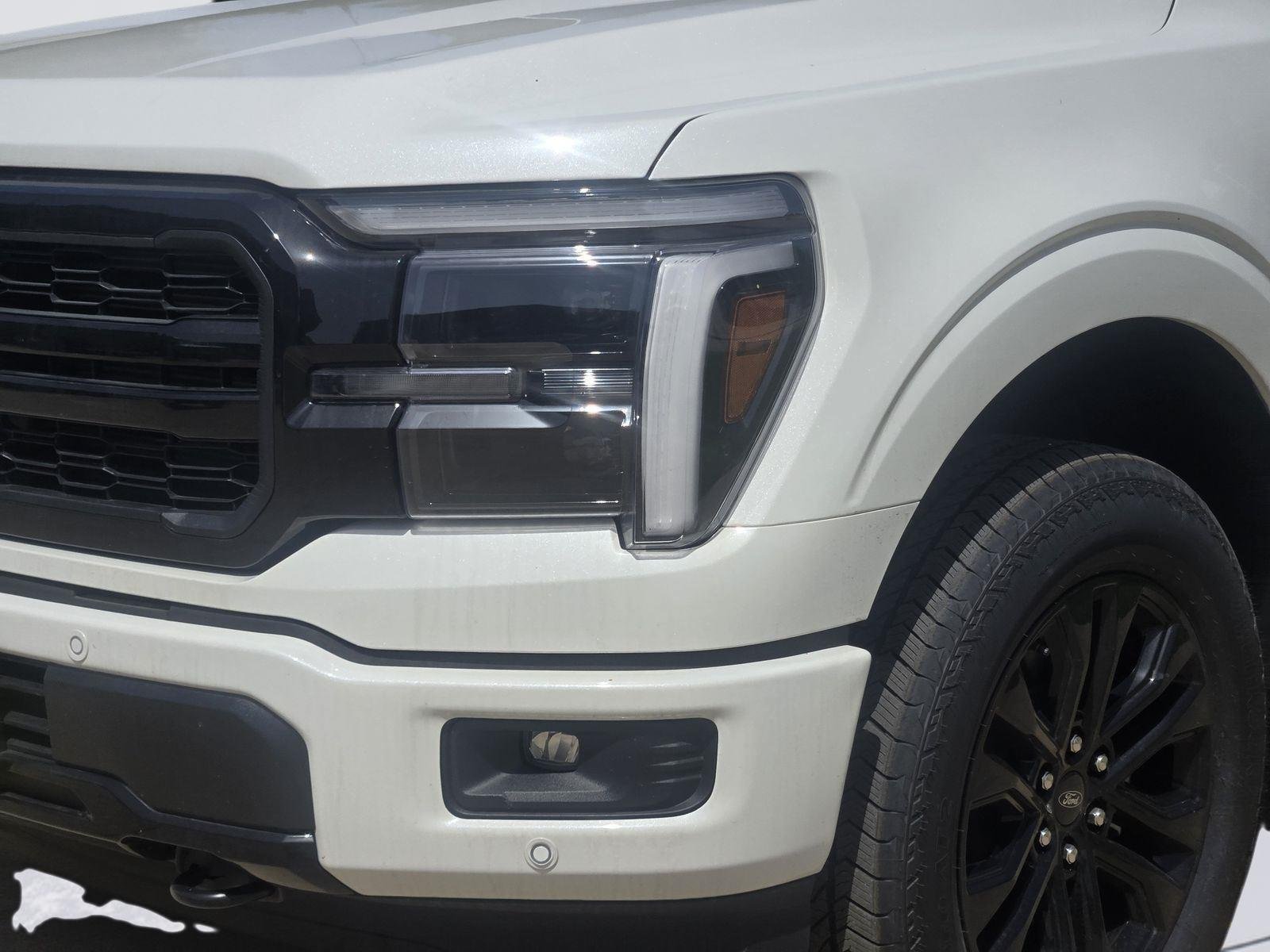 New 2026 Star White Metallic Tri-Coat Ford Lariat® image 5