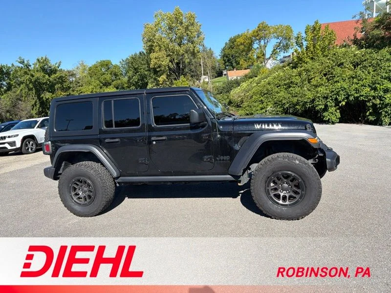 Used 2023 Black Jeep Sport image 6